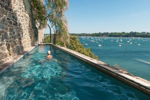 Hôtel Castelbrac - Piscine & Solarium